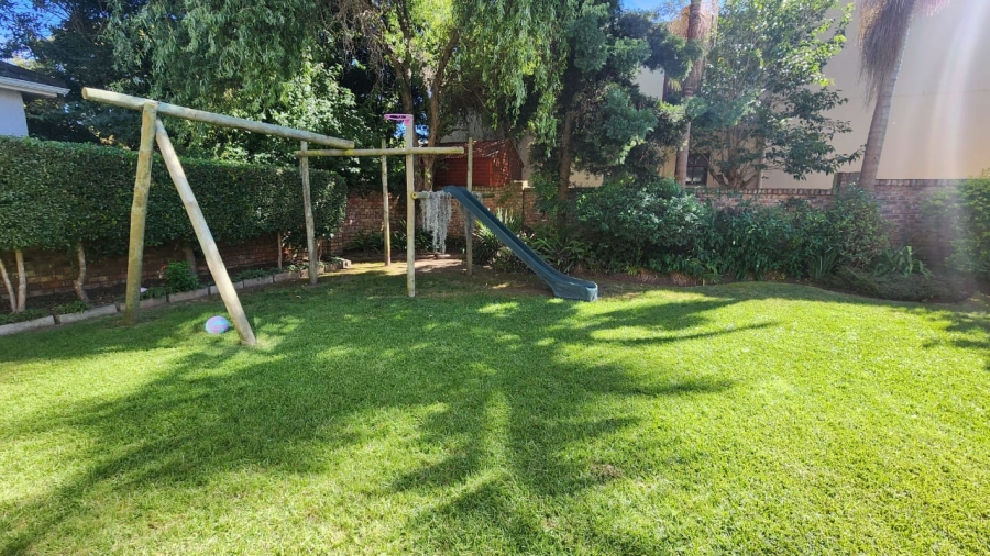 4 Bedroom Property for Sale in Heatherlands Western Cape